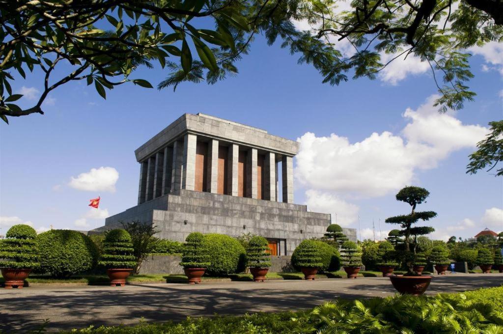 Hanoi Lucky Hn - By Bay Luxury ภายนอก รูปภาพ